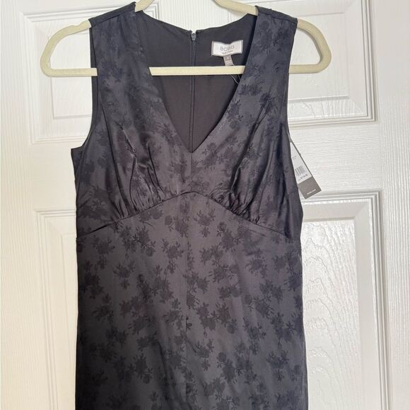 BCBG Black Floral V-Neck Dress satin effect - Picture 4 of 6
